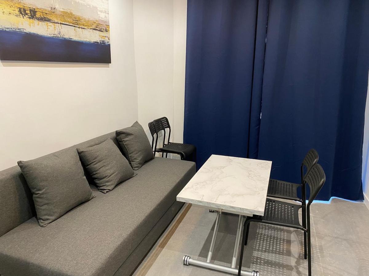 شقة Camp Nou Nueva Casa 91 لوسبيتاليت دي يوبريغات المظهر الخارجي الصورة